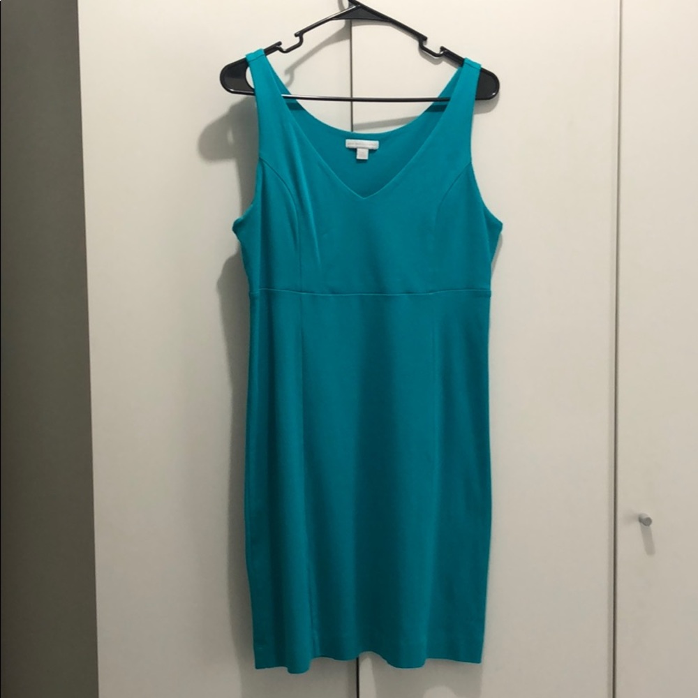 New York & Company (tank small v-neck dress) 👗
